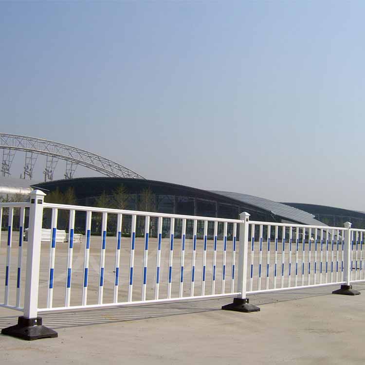 市政護(hù)欄廠(chǎng)家市場(chǎng)部